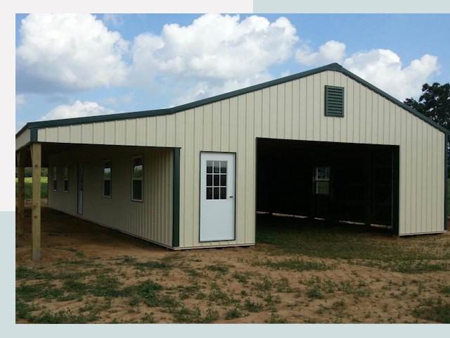 Строительство конюшен в Гудермесе