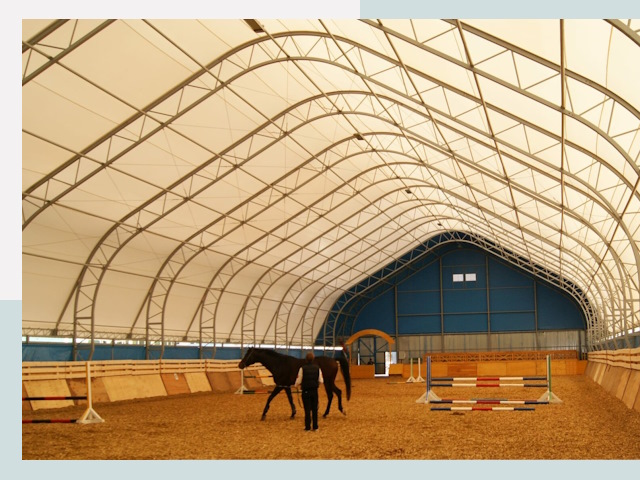 Строительство конных манежей в Гудермесе